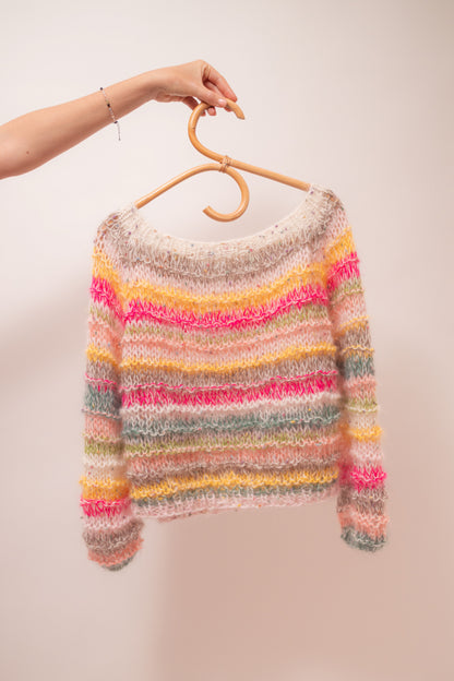 Langærmet håndstrikket sweater